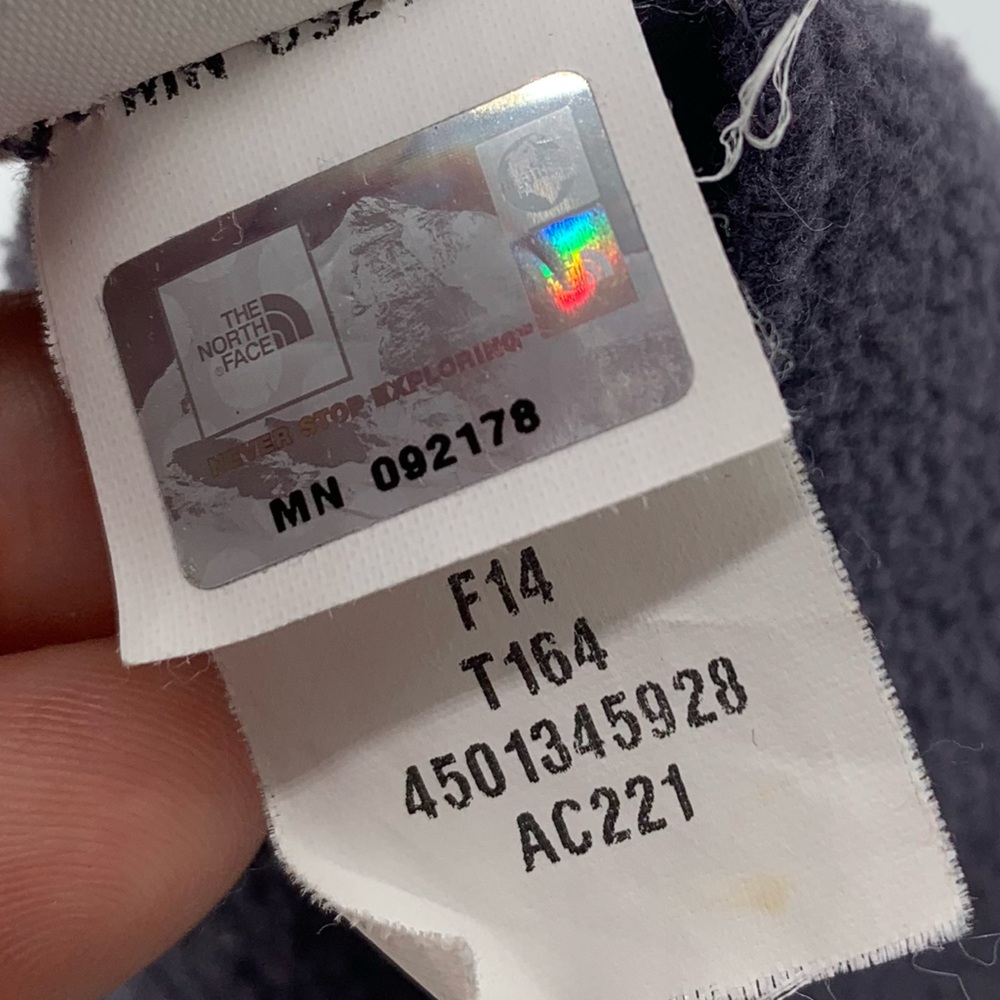 The North Face Fleece Scarf - Picture 5 of 5